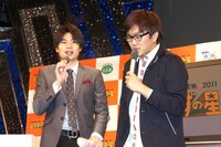MCを担当した平成ノブシコブシ。吉村（左）は「淳さんがいて自分がMCなんてあまりないこと」と終始気合の入った様子だった。