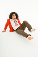 表紙のアナザーカット。(c)太田出版