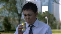 缶コーヒー「キリンファイア」の新テレビCM「本音を言おう。公園」編の一場面。