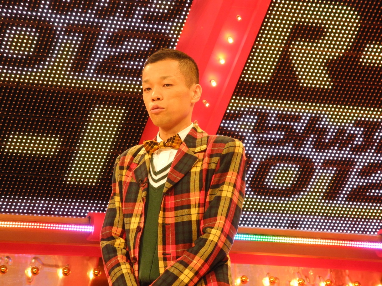 「R-1ぐらんぷり2012」で優勝したCOWCOW多田。
