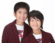 「第1回 キッザニアお笑い道場 in 甲子園」に登場するまえだまえだ。