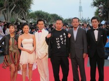 タイ・フィリピン・マレーシア海外地域発信型映画「同じ星の下、それぞれの夜」より、レイザーラモンRG、ムーディ勝山ほか。