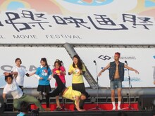 パンサー尾形に沖縄でもドロップキックをお見舞いした太田。