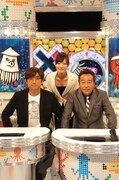 さまぁ～ずと吉田明世TBSアナウンサー（中央）。