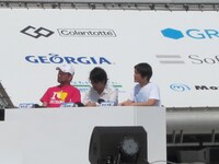 審査員の木村祐一、小泉徳宏監督、テクニカルディレクター中村洋基。木村は感想の前に必ずうんちくを披露。