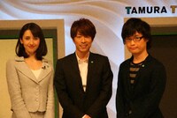 「田村総研DEEP！ニッポンのよあけ」に出演するロンドンブーツ1号2号・田村淳（中央）と、小林悠TBSアナウンサー（左）、評論家の荻上チキ（右）。(c)TBS