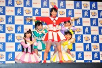 今回の発表会に「ももいろクローバー爽」として登場し、「爽」の漢字を自ら表現するももいろクローバーZ。