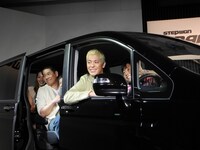 「ススメ！家族の冒険プロジェクト」発足式の様子。