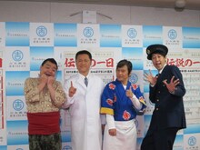 「吉本興業創業100周年特別公演」吉本新喜劇に登場した内場勝則、辻本茂雄、小籔千豊、川端泰史。