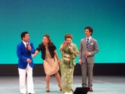 ヘレンも加わりファミリーでコメディを繰り広げる西川一家。