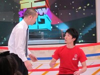 アイロンヘッドのコント「なんでもないようなことが幸せだったと思う」。