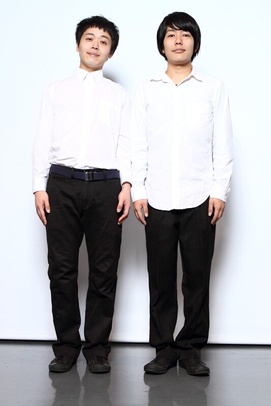 初トークライブ「裁縫男子と料理男子」を開催するうしろシティの裁縫男子・金子（左）と料理男子・阿諏訪（右）。