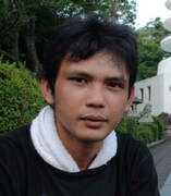 「今夜野宿になりまして」に出演する「自然愛好家」カメ五郎。(c)2012「今夜野宿」製作委員会