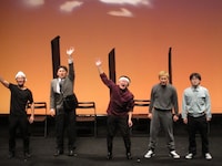 舞台「田中が考え中」の一幕。