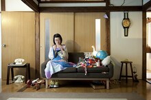 5月25日に手芸本「男子がもらって困るブローチ集」（スイッチ・パブリッシング）を発売する光浦靖子。(c)スイッチパブリッシング