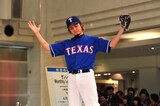 矢島舞美に打ち崩され、納得がいかない様子のミニビッシュ。
