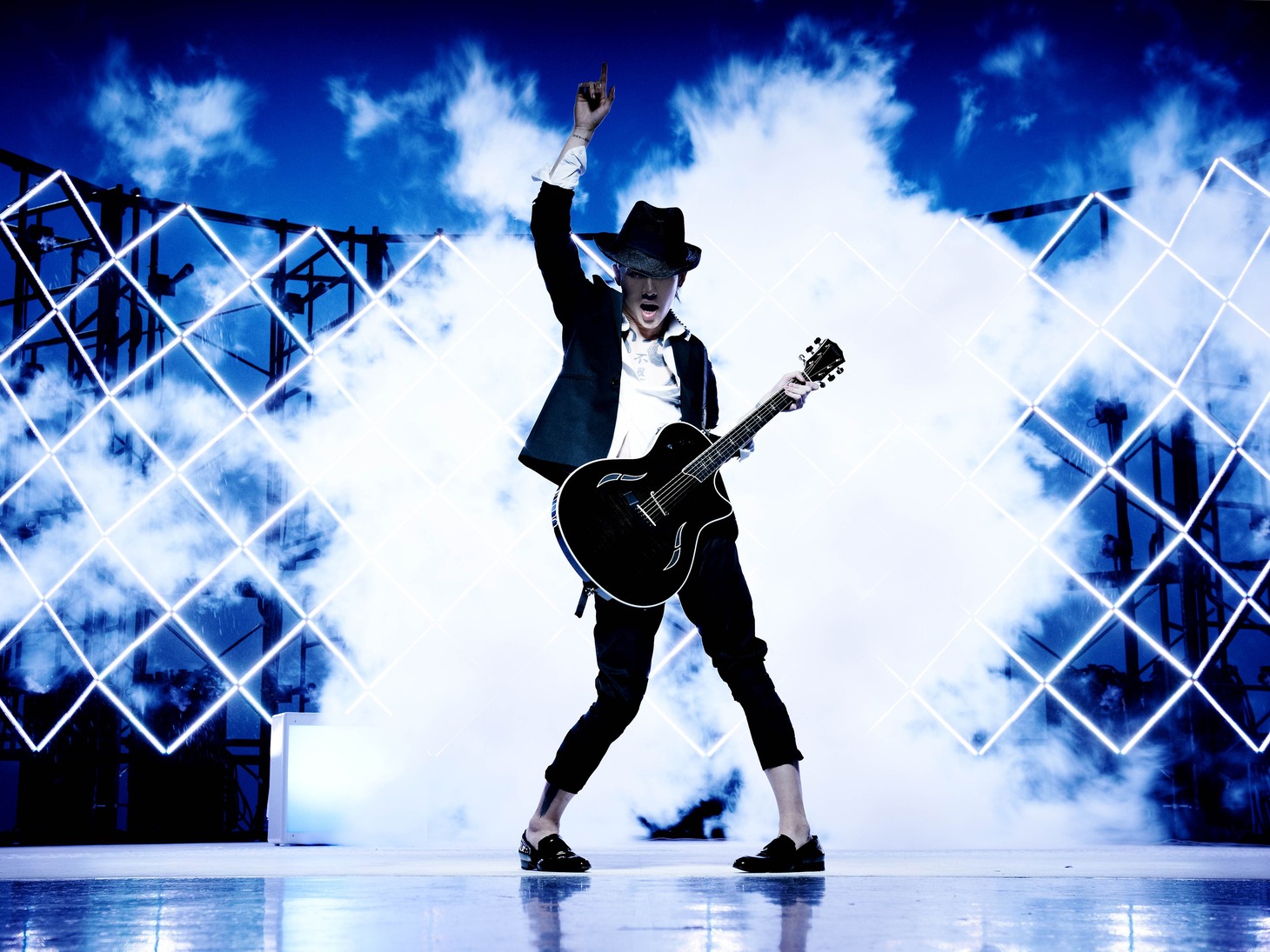 ギタリストの雅-MIYAVI-が出演しているロッテのガム「ZEUS」シリーズ第2弾「SNOW STORM」の新CM。