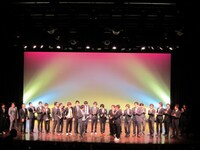 「FKD48 5th LIVE ～明確～」に出演したアルコ＆ピース、オジンオズボーン、かもめんたる、キャン×キャン、三拍子、磁石、タイムマシーン3号、ダブルブッキング、トップリード、流れ星、ななめ45°、Hi-Hi、風藤松原。