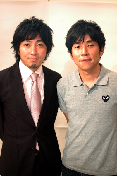 シャカ。左が大熊、右が植松。