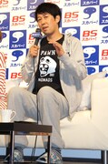 小籔千豊。イベント後の会見で記者に好きなモーニング娘。のメンバーを問われ、しばらく口ごもったあげく「加護ちゃんが好きでした」と答えた。