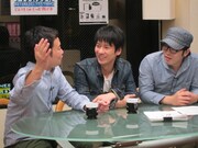 3人はスタート前から「（アンケートの束についている）こんな大きなクリップ見たことない！」「人力舎は針金みたいなやつしかない！」と興奮。