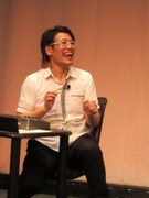 西尾の完璧な返しに爆笑する古坂。