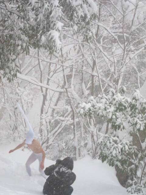 6月12日から26日まで、東京・下北沢HIBOU HIBOUにて行われる「ハブ展」の撮影に挑むBコース・ハブ。