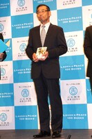 「師弟 吉本新喜劇・岡八朗師匠と歩んだ31年」の著者・オール巨人。