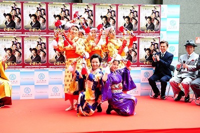 吉本興業創業100周年を記念した「吉本百年物語」第3弾6月公演「舶来上等、どうでっか？」制作発表記者会見。(c)吉本興業