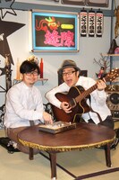 浜野謙太（左）と東京03角田（右）。