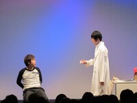 コント「地下室にて」。ミステリアスな展開に、スポーツ万能キャラクターの夢をあやうく壊しかけた。