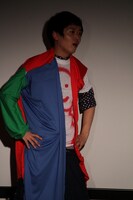 うしろシティ初トークライブ「裁縫男子と料理男子」の一場面。