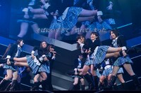 「『見逃した君たちへ2』～AKB48グループ全公演～ A3rd『誰かのために』」の様子。