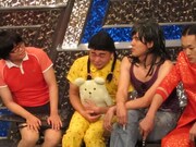 実は親子であることが判明した芹奈と久美子。久美子は芹奈から出場を強要された模様。その細かい設定に吉本芸人たちは脱帽。