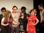 仲裁役を買って出た早出。