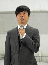 母親が生活保護費を受給していたことを認め謝罪した次長課長・河本。