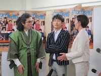 石田の婚約破棄の顛末を片桐に説明する須藤。