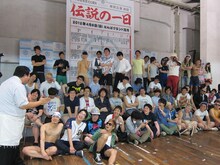 「誰なんだよ！」とツッコまれたセブンbyセブン玉城による恒例のモノマネ。