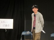 司会の博多大吉。