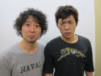 8月17日（金）、恵比寿エコー劇場にて「イシバシハザマ単独ライブ 兄さんボンバヘッ　ガキ騒ぐ」を開催するイシバシハザマ。