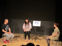 RGの魅力について語ったしまおまほ。米米CLUBファンだったしまおは米米CLUBの話が止まらずRGと盛り上がった。