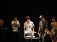 決勝は伝説のギターソロを生み出した高佐と、それを誰よりもいじっていたせきしろの戦い。