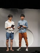 DVD「ナイスなやつら」をPRするキングコング西野とNON STYLE石田。