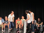 絡もうとするも空回りしたトレンディエンジェル斉藤。