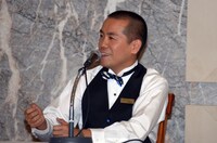 ギャルソンのトシ。