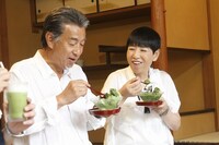 7月28日に第2弾が放送される「和田アキ子のニッポン爆笑珍道中!! 高田マネージャー付き」。写真は第1弾の様子。（c）中京テレビ