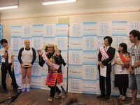 ぴっかり高木は自虐ギャグ。ぴっかりはいしいから「この恰好がゴールです」「ゆるキャラみたいなもん」と説明された。