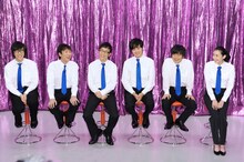 写真左から、東京03、劇団ひとり、バカリズム、早見あかり。