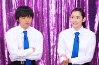 さっそく言い合いを始めた“あかリズム”。