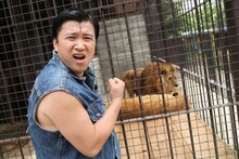 「スギちゃんのワイルド100」。(c)BeeTV